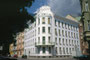 Zinshaus im Sezessionsstil (Entwurf: Josef Mayr) in Innsbruck, Saggen, Conradstraße 6 Ecke Gutenbergstraße (Vorbild: Haus Linke Wienzeile 38 in Wien, errichtet 1888/89 von Otto Wagner). Digitalphoto; © Johann G. Mairhofer 2014.  Inv.-Nr. 2DSC00022