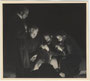 "Bozner Sternsinger 1933/34 - Schlaf wohl o Himmelsknabe du." (Rückseitig handschriftlich vermerkt). Gelatinesilberabzug 8,5 x 9,5 cm (Amateuraufnahme), Ausarbeitung: Foto Gostner, Bolzano (Bozen).  Inv.-Nr. vu912gs00006