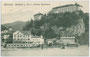 Westliche Häuserzeile der Römerhofgasse in Kufstein u.a. mit dem Gasthof "zur Post" in Kufstein. Lichtdruck 9 x 14 cm; Impressum: Hermann Just, München 1904.  Inv.-Nr. vu914ld00059