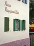 Typographie der späten 50er Jahre an der Fassade zur Josef-Herold-Straße vom Haus Haggenmüller, Konditorei - Cafè - Eisdiele. Digitalphoto; © Johann G. Mairhofer 2015.  Inv.-Nr. 2DSC02747