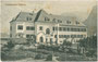 Städtisches Krankenhaus von Kufstein in der Krankenhausgasse Nr. 2. Lichtdruck 9 x 14 cm ohne Impressum, postalisch gelaufen 1911.  Inv.-Nr. vu914ld00197b