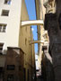 Schwibbögen (auch: Stützbögen) zwischen Gebäuden in der Stiftgasse Ecke Seilergasse in der Altstadt der Tiroler Landeshauptstadt Innsbruck, Bundesland Tirol, Republik Österreich.  © Johann G. Mairhofer 2014.  Inv.-Nr. 2DSC00414