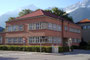 Haupttrakt vom Städt. Kindergarten in der Pembaurstraße 20, Innsbruck-Pradl von Südosten, errichtet 1928 im Stil der Neuen Sachlichkeit nach Plänen von Arch. Michael Prachensky. Digitalphoto; © Johann G. Mairhofer 2012.  Inv.-Nr. 1DSC04632