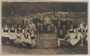 "Erster Haushaltungskurs Rotholz 1926-27". Gelatinesilberabzug 9 x 14 cm; Impressum: Portrait- und Illustrationsphotograph Ludwig Hajek, Igls.  Inv.-Nr. vu914gs00295
