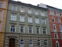 Bürgerhaus mit u.a. Sitz des Arbeitskreises für Psychoanalyse, seit 1962 Mitglied der International Federation of Psychoanalytic Societies in Innsbruck, Innere Stadt, Colingasse 7. Digitalphoto; © Johann G. Mairhofer 2016.  Inv.-Nr. 2DSC05378
