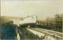 Längsstapellauf eines unbezeichneten Kriegsschiffs der k.u.k. Kriegsmarine in Triest. Gelatinesilberabzug 9 x 14 cm; Impressum: M. Circovich, Trieste 1912.  Inv.-Nr. vu914gs01128