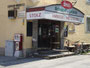 Geschäftslokal der Metzgerei Stolz in Innsbruck-Reichenau, Pestalozzistraße 79. Digitalphoto; © Johann G. Mairhofer 2012.