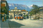 Triebwagen 47 und ein weiterer der L.B.I.H.i.T. (Localbahn Innsbruck-Hall in Tirol) bei der Haltestelle Triumphpforte im Stadtteil Wilten. Photochromdruck 9 x 14 cm; Aufnahme und Verlag Wilhelm Stempfle, Innsbruck um 1907.  Inv.-Nr. vu914pcd00212