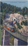 Triebwagengarnitur der Stubaitalbahn auf altem Mühlgrabenviadukt (2017 durch Neukonstruktion mit größerem Kurvenradius ersetzt worden). Photochromdruck 9 x 14 cm; K. Redlich, Innsbruck 1920.  Inv.-Nr. vu914pcd00379