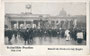 Ankunft der Tiroler (u.a. Schützen) zur Prozession anlässlich des XXIII. Internationalen Eucharistischen Kongresses in Wien im September 1912. Autotypie 9 x 14 cm; Impressum: B.K.W.I. (= Verlag Brüder Kohn, Wien I. Bezirk).  Inv.-Nr. vu914at00037
