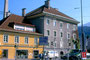 Nordwestansicht der Betriebsgebäude der 1599 gegründeten Glockengießerei Grassmayr, ehemals Ansitz Strassfried in Innsbruck-Wilten, Leopoldstraße 53, © Johann G. Mairhofer 1998.  Inv.-Nr. dc135fuRA679.1_20