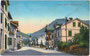 Bahnhofstraße in Wörgl von Norden in Blickrichtung Ortsmitte mit Pfarrkirche St. Laurentius, rechts Gasthof “zur Rose”. Photochromdruck 9 x 14 cm; Urhebernachweis in Initialen: J.B.W.; postalisch befördert 1916.  Inv.-Nr. vu914pcd00091