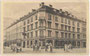 Hotel MAYERHOFFER UND AKADEMIKERHAUS -Café Restaurant (heute: Zentrale der TIROLER VERSICHERUNG), Karlstraße 10 (heute: Wilhelm-Greil-Straße), Innsbruck.  Rakeltiefdruck ca. 9 x 14 cm; Impressum: Fritz Gratl, Innsbruck um 1914.  Inv.-Nr. vu914hg00002