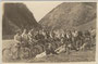 Aufenthalt eines Radfahrvereins od. dgl. beim Brennersee, Gemeinde Gries am Brenner, Bezirk Innsbruck-Land, Tirol. Gelatinesilberabzug 9 x 14 cm; ohne Impressum um 1935.  Inv.-Nr. vu914gs00269
