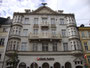 Landeszentrale für Tirol der Bank Austria in der Maria-Theresien-Str. 36 in Innsbruck (ursprünglich Palais Ottenthal), 1905/06 im Stil des Neoklassizismus nach Plänen von Ludwig Lutz errichtet. Digitalphoto; © Johann G. Mairhofer 2012.  Inv.-Nr. 1DSC04853
