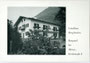 Landhaus "Bergfrieden" in Burgstall im Burggrafenamt, Südtirol. Autotypie 10 x 15 cm ohne Urhebervermerk (wohl im Selbstverlag des Hausbesitzers herausgegeben worden) um 1960.  Inv.-Nr. vu105at00015
