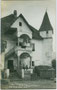 Ansitz Gremsen, ein Renaissancebau in St. Georgen, (1928 nach Bruneck eingemeindet worden), Gbz. und Bzk. Bruneck, Gefürst. Grafsch. Tirol (heute Südtirol). Gelatinesilberabzug 9 x 14 cm; A(lfred). Stockhammer, Hall in Tirol 1911.  Inv.-Nr. vu914gs01117