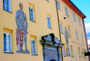Riesen Haymon und Thyrsus in Malereien (Raimund Wörle1956) am ehem. Gräflich Lodronschen Ansitz Augenweidstein (heute Gasthaus "Haymon"). Farbdiapositiv 24 x 36 mm; © Johann G. Mairhofer 1998.  Inv.-Nr. dc135fuRA679.1_17