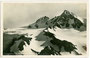 Der Großglockner in der Glocknergruppe der Hohen Tauern von Kals aus. Gelatinesilberabzug 9x14cm; Verlag Franz Schilcher, Klagenfurt 1927.  Inv.-Nr. vu914gs00570