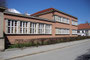 Städt. Kindergarten Pradl, Stadt Innsbruck, Pembaurstraße 20 von Südwesten (Fassade zur Egerdachstraße), errichtet 1928 im Stil der Neuen Sachlichkeit (Arch. Michael Prachensky). Digitalphoto; © Johann G. Mairhofer 2013.  Inv.-Nr. 1DSC06381