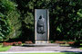 Denkmal für Erzherzog Eugen von Österreich-Teschen (1863 - 1954), u.a. Hochmeister des Deutschen Ordens am Rennweg in Innsbruck. Farbdiapositiv 24x36mm; © Johann G. Mairhofer 1998.  Inv.-Nr. dc135ag409.1_25