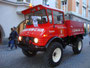 Mercedes-Benz UNIMOG im Dienst als Schlauchwagen bei der Freiw. Feuerwehr Mayrhofen, Bzk. Schwaz, Tirol beim Corso "140 J. Tir. Feuerwehrverband" in Innsbruck. Digitalphoto; © Johann G. Mairhofer 2012.  Inv.-Nr. 1DSC05336