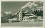 Hotel WIESENHOF, ehemals die WICKBURG der lothringischen Grafen WICKA und heute Polizeischule in Gnadenwald. Gelatinesilberabzug 9 x 14 cm; A(lfred). Stockhammer, Hall in Tirol um 1925.  Inv.-Nr. vu914gs00794