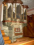Ansbach Orgel: Alten Teile gereinigt, gefestigt, Fehlstellen gekittet, retuschiert und vergoldet. Neue Teile marmoriert.