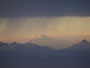 In der Ferne leuchtet majestätisch der Mont Blanc