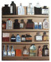 Damien Hirst schuf 1990/91 ein Wandobjekt mit alten Medizinflaschen im Laborschrank und nannte die Arbeit "I WANNA BE ME". Meine Antwort 2011 für Hirst: Mach doch.