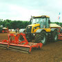 JCB Fastrac 3155 Traktor mit Pflug (Quelle: Classic Tractor Magazine)