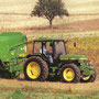 John Deere 2250 Allradtraktor mit MC-1 Kabine (Quelle: John Deere)