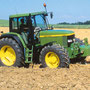 John Deere 6910 Traktor (Quelle: John Deere)