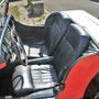 Morgan Plus 8 Rot/Schwarz Innenraum