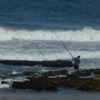 La barre rocheuse permet aux pêcheurs...
