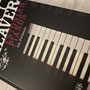 Zum Dank für das Vorspielen ein signiertes Buch über den Klavierbau in Estland, Holdre Mois, Estland