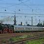 Kurz nachdem sich die 52 in Köln-Bonntor an den Zug gesetzt hat, fährt die Garnitur in Hürth-Kalscheuren ein - Foto: Udo Krupp I