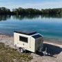 farfalla camper flip 2 mit Dachzelt Vickywood Cumaru Light 152 und Vorzelt, geschlossen
