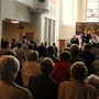 Volle Kirche beim Gottesdienst