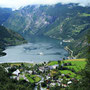 Blick auf den Geiranger vom Flydalsvatn