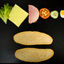 Bäckerei Weißbach › Schinken-Baguette in der Produktion - Foto: © Devant Design