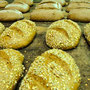 Bäckerei Weißbach › Kornspezial- und Stollberger Brot angebacken - Foto: © Devant Design