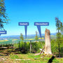 22.04.2026 Rundweg Siedlung Wildpark (über Hohe Kanzel) - P2: Am Waldrand erwartet uns ein toller Ausblick auf das Idsteiner Land.