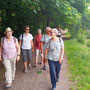 25.06.2025 Bad Schwalbach - Rundweg Kurpark - P1/P2: Aufeinandertreffen der beiden Gruppen am Waldsee.