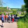 14.05.2025 Burgschwalbach-Hahnstätten - P1: Unsere Schleife führt uns wieder zurück nach Burgschwalbach, mit Blick auf die Burg und die Kirche.