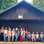23.07.2025 Escher Kopf-Walsdorf - P1: Gruppenfoto vor der Grillhütte auf dem Grillpatz in Walsdorf.