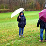 25.03.2026 Rundweg Auf der Schanz - P2: Zwei "Figuren" im Regen.
