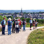 06.08.2025 Kiedrich (Stassen) Rundwanderweg - P1: Kleine Pause kurz vor Kiedrich.