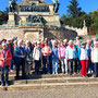 01.10.2025 Niederwalddenkmal-Rüdesheim: Gemeinsames Gruppenfoto am Niederwalddenkmal.