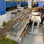Blick in den Hauptbahnhof Ingoldorf, mit gerade ausfahrenden Liegewagenzug "Touropa"
